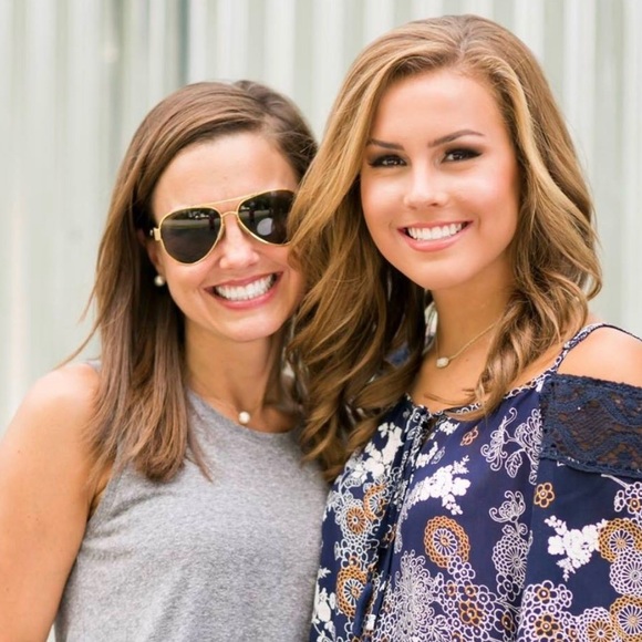 Meet your Posher, Angela - Picture 3 of 3